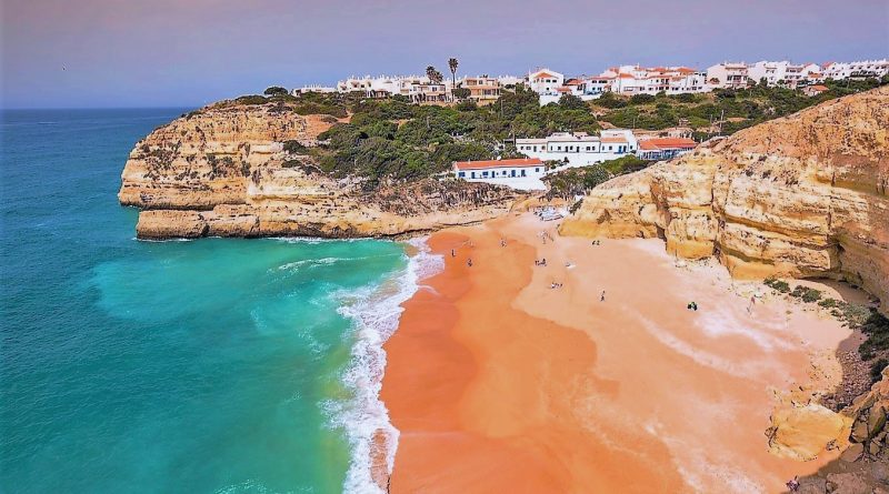 Qualität von Algarve-Stränden von diversen Organisationen bewertet